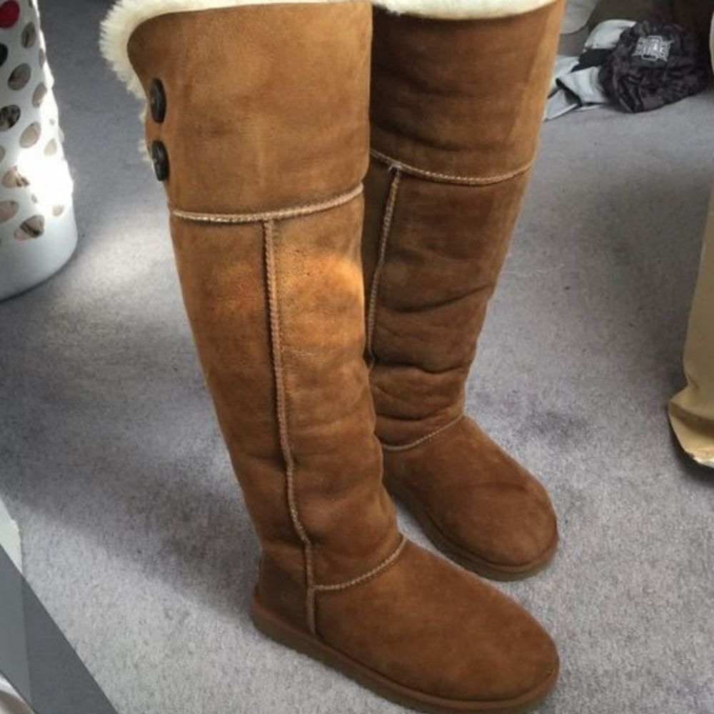 AIRWALK WOMEN"S COZY LONG INSIDE FUR SUEDE ROUND TOE LACE-UP CLOSURE BACK BOOT